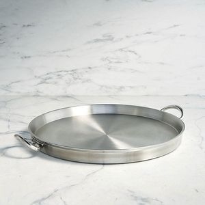 Plato Rectangular de Metal para Servir con Acabado Sólido y Diseño Duradero, Estilo Minimalista para Uso en la Comedor - Product Image 6