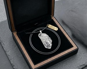 Collier pendentif en quartz brut, bijoux en cristal de guérison, pierre énergétique de protection, collier minimaliste en cordon, cadeau pour femmes - Product Image 3