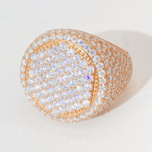 Bague Hip Hop en Moissanite VVS avec Pierres Brillantes Effet Glacé pour Hommes et Femmes – Idéale pour Soirées et Cérémonies - Product Image 2
