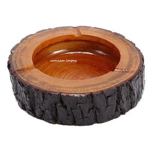 Cenicero de madera natural con borde vivo original redondo con borde de corteza de árbol, bandeja de madera rústica para fumar para el hogar, cafetería o uso al aire libre - Product Image 1