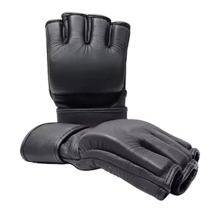 Nouveaux gants d'entraînement sur mesure de haute qualité en gros – Gants de boxe en cuir PU premium avec logo personnalisé fabriqués au Pakistan - Product Image 2