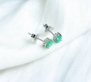 Pendientes de Esmeralda Verde Ovalada Natural Eternal Spring en Plata de Ley 925 - Product Image 4