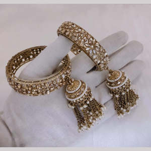 Magnifiques bracelets en cristal plaqué or pour femmes, parfaits pour les occasions traditionnelles indiennes - Product Image 1