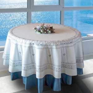 Nappe Ronde en Coton Brodé Élégante avec Bordure Géométrique Bleue – Housse de Table de Luxe pour Mariages, Banquets et Dîners à Domicile - Product Image 1