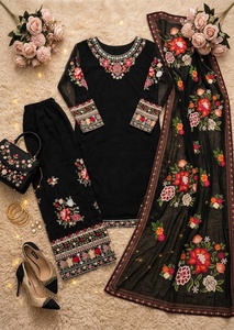 Ensemble Salwar Kameez pakistanais 3 pièces pour femme, blanc, brodé floral, infroissable, extensible, moderne, protection solaire, avec dupatta, pour soirée - Product Image 5