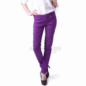 Jean slim avec tissu extensible, toucher doux, confortable toute la journée, style streetwear tendance - Product Image 2