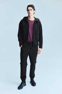 Veste à capuche en polaire zippée intégrale pour homme, hiver |   Noir avec poches zippées |   Vente en gros OEM/ODM - Product Image 4