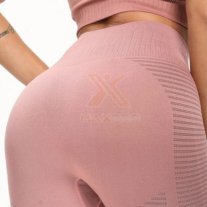 Ensemble de yoga pour femmes de haute qualité, marque privée, couleur et taille personnalisées, respirant, en spandex/polyester, prix bas - Product Image 6