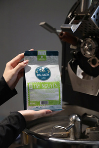 กาแฟเอสเพรสโซ่พรีเมียม รสชาติกลมกล่อม 50% อาราบิก้า 50% โรบัสต้า บรรจุ 250 กรัม ถุงเวียดนาม ดาลากอน ไต้หนี่ยง เคฟฟีเนต กาแฟบดอิตาเลียน - Product Image 2