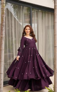 Nouvelle robe Anarkali de créateur dans un style moderne et élégant pour mariage et fête, en matière de faux georgette - Product Image 2