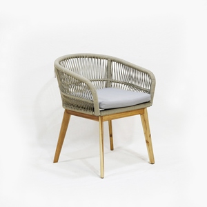Silla de Jardín de Cuerda Gris Resistente en Oferta - Muebles de Exterior Minimalistas para Villa con Diseño Ecológico de Hierro y Madera - Product Image 4