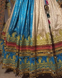 Vestido Afgano Kuchi Hecho a Mano, Ecológico, de Tres Piezas: Bufanda, Pantalones y Vestido Largo Tradicional de Manga Larga hasta la Rodilla, Estilo Casual Étnico - Product Image 6