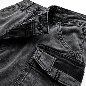 Pantalones Cortos Cargo de Mezclilla para Hombre con Logotipo Personalizado, Tallas Grandes, Cintura Media, Cierre de Botones, Color Sólido, Estilo Workwear, Largo Bermuda - Product Image 6