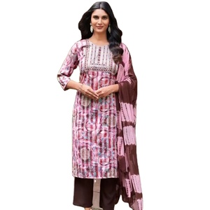 Elegante conjunto étnico superior Palazzo Dupatta ideal para ocasiones festivas y celebraciones indias tradicionales - Product Image 1