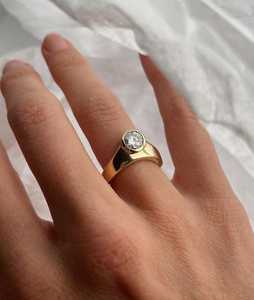 Bague de fiançailles en diamant, sertie clos, dôme délicat, minimaliste, fluide, taille ronde, diamant de laboratoire, moderne, alliance signet, or massif 14K 18K - Product Image 2