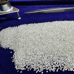 Diamantes de Laboratorio al por Mayor, Corte Brillante Redondo de 1.70mm a 1.74mm, Color DEF, Claridad VVS VS, 1 Quilate, Diamantes Melee Pulidos - Product Image 1