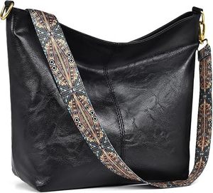Bolso Bandolera de Cuero Negro con Correa Ajustable Estampada, Estilo Clásico - Product Image 1