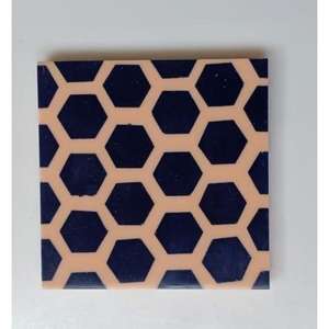 Sous-verre en bois d'acacia de qualité supérieure, sous-verre en résine conçu pour protéger les surfaces de table, technique de découpe pour servir le thé, le café et les boissons - Product Image 3