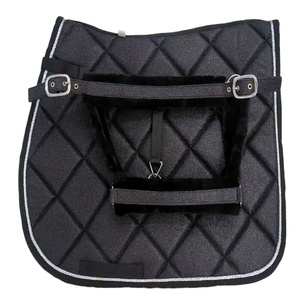 Selle de cheval personnalisée scintillante avec paillettes, couche intérieure en coton respirant, sangle assortie avec paillettes, rembourrage en fourrure - Product Image 1