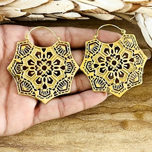 ต่างหูห้อยลายโบโฮแมนดาลาแบบชนเผ่า ทำจากทองเหลืองชุบทอง 18k และเงิน  ลายฉลุเรขาคณิต ของแท้ ขายส่ง/OEM/ODM - Product Image 2