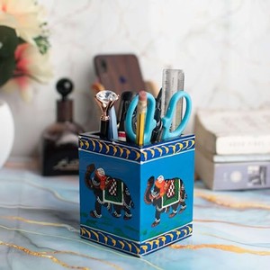 Porte-crayons artisanal en bois de manguier avec motif d'éléphant sculpté |   Vente en gros - Product Image 2