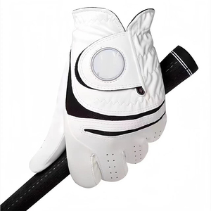 Gants de golf classiques Vantrex Industries en cuir véritable, haute adhérence, antidérapants, fermeture à enfiler, ajustement confortable, unisexe pour le golf - Product Image 3