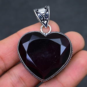 Wholesale Hot Selling Natural Faceted <b>Black</b> Onyx Pendant Handmade 925 Sterling Silver <b>Heart</b> Shape Gemstone For Women Jewelry - Product Image 1