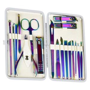 Kit de manucure 10 en 1 en acier inoxydable avec étui, ensemble de manucure portable de style classique pour adultes - Product Image 3