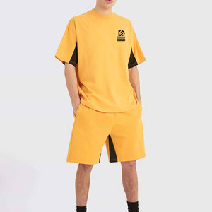 เสื้อยืดและกางเกงขาสั้นผู้ชายคุณภาพพรีเมียม ผ้าถักนิตติ้ง 100% คอตตอน เนื้อผ้าเบาสบาย ใส่สบาย ระบายอากาศได้ดี เหมาะสำหรับฤดูร้อน มีโลโก้ด้านหน้า - Product Image 2