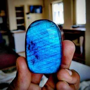 Pierre de Labradorite Bleue Scintillante de Haute Qualité, Forme Libre, Cristal de Guérison Irrégulier, Idéale pour Cadeau, Vente en Gros - Product Image 2