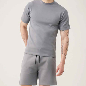 Conjunto de Camiseta y Pantalones Cortos Estampados para Hombre, Cuello Alto, Tela Fresca, Atractivo, Conjunto de Playa - Product Image 5