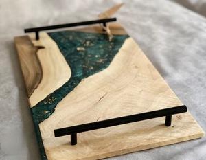 Regalos de cumpleaños 2026: Bandeja de servir de madera y resina con diseño de río y asa metálica para alimentos, frutas, postres y decoración del hogar. - Product Image 1