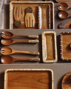 Cucharas y tenedores de madera de suar de 30 cm, hechos a mano, con incrustaciones, aptos para alimentos, vajilla natural de Indonesia - Product Image 3