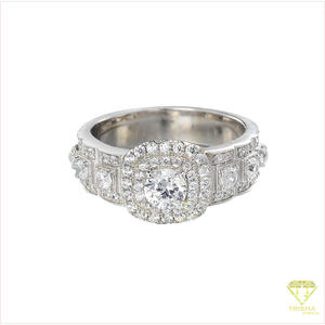 Anillo Cuadrado de Lujo con Acabado en Color Plata y Piedra Central Redonda, Joyería Nupcial para Minoristas B2B y Marcas de Moda - Product Image 3