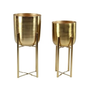 Large Outdoor Metal <b>Planter</b> <b>Box</b> With Durable Rust Resistant Powder Coated Finish For Garden Balcony Patio Decoration - Product Image 2