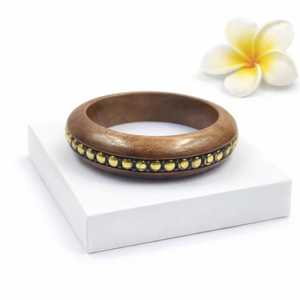 Collection de bracelets en résine colorée | |   Bracelets manchette faits main, brillants, pour un style bohème chic et une mode tendance | | - Product Image 2