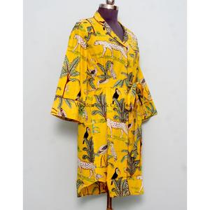 ชุดเดรสลำลองสไตล์กิโมโน แขนกว้าง พิมพ์ลายป่า คอวี ยาวระดับเข่า ผ้าฝ้าย 100% สีชมพู สีฟ้า ลายดอกไม้ ติดกระดุม มีเข็มขัดผูกเอง - Product Image 5