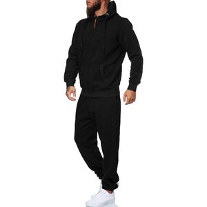 Ensembles de survêtements personnalisés en molleton brossé noir uni, comprenant un sweat à capuche lourd et un pantalon de survêtement fuselé, chauds et de style vintage - Product Image 4
