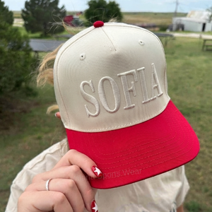 Casquette de baseball en maille de nylon brodée personnalisée pour enterrement de vie de garçon - Style sportif tendance avec texte et logo sur mesure - Product Image 2