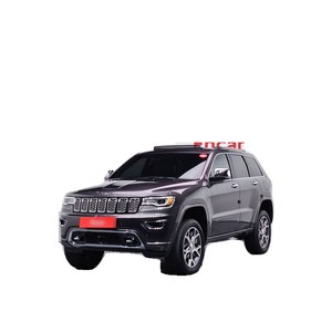 Jeep Cherokee Overland 2021/5 con Motor 3.6L, Caja de Cambios Automática, Cámara Trasera, Asientos de Cuero - 59,191 km - Product Image 1