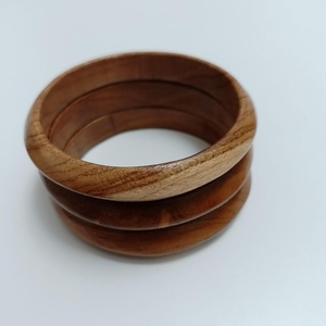 Bracelets et joncs en bois d'acacia naturel 100% tendance pour femme, joncs en bois personnalisés par AFZA ENTERPRISES - Product Image 1
