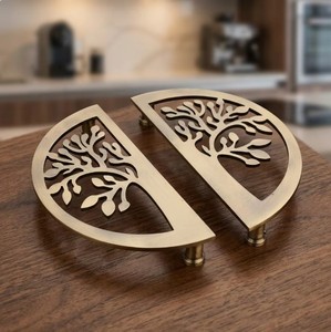 Poignée de porte de placard de cuisine moderne de luxe en laiton avec finition noir graphite, design élégant - Product Image 3