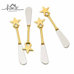 Juego de cucharas para servir ensalada con mango de latón dorado y diseño de tazón redondo con borde cortado, vajilla decorativa elegante. - Product Image 2