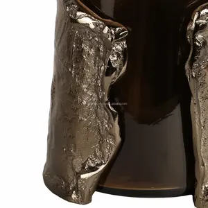 Support à bougie artisanal moderne en métal fin à motif de paon, décoration artistique pour la maison, style vertical minimaliste, bougies de Noël en bois - Product Image 4