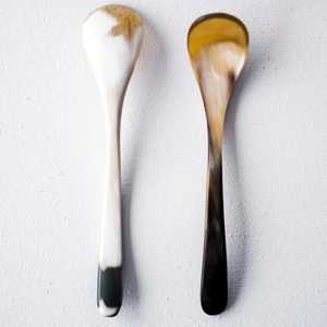 Cuillères en corne de buffle, forme ronde, faites à la main, écologiques, polies, durables, rustiques, décoration de mariage et cadeau artisanal - Product Image 1