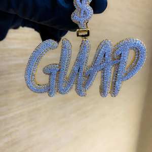 จี้รูปกางเขนผู้ชายประดับโมอิสซาไนต์แท้ ชุบทองคำขาว 14k เงินสเตอร์ลิงคลาสสิก ดีไซน์ทันสมัย เหมาะสำหรับงานแต่งงานและงานปาร์ตี้ - Product Image 5