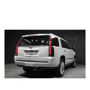 Cadillac Escalade 6.2 Modèle décembre 2020 Boîte de vitesses automatique Norme d'émission Euro V Sièges en cuir Caméra arrière Volant à gauche - Product Image 2