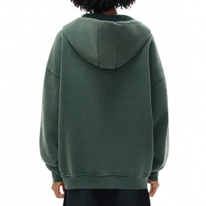 Sudadera con capucha corta unisex de polialgodón con forro polar, con logo personalizado, efecto batik, lavado ácido y estampado con logo personalizado. - Product Image 3