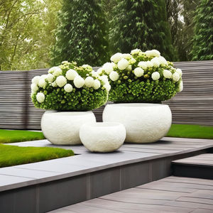 Pots en béton d'extérieur robustes pour la décoration de la maison et du jardin pour les villas de villégiature ou les paysages commerciaux - Product Image 3