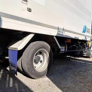 Camioneta Refrigerada ISUZU ELF Usada en Buenas Condiciones, Híbrida, con Funcionamiento Más Suave - Product Image 5